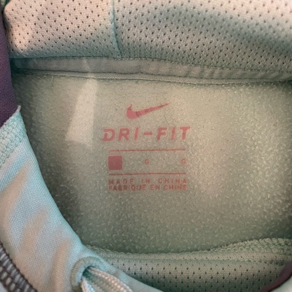 Nike sweatshirt - Picture 2 of 2